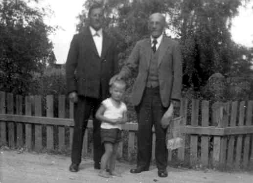 Aulis, Aslak ja John Zidbeck